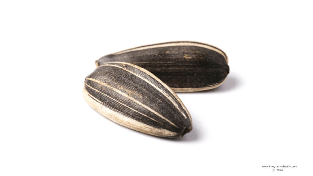 An illustrative image of sunflower seeds on white background